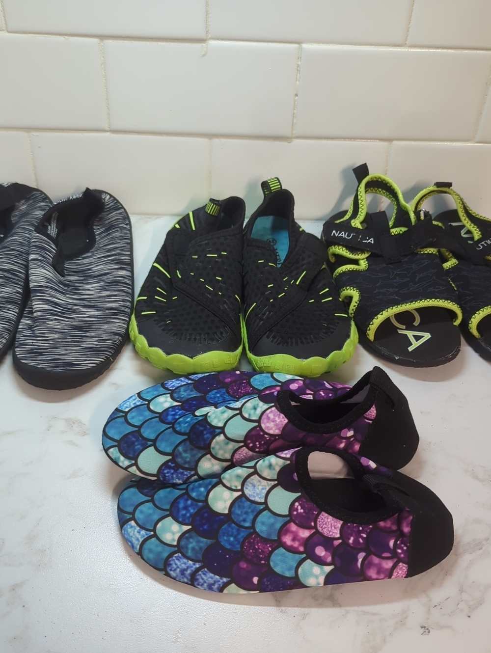 4 PAIRS WATER SHOES